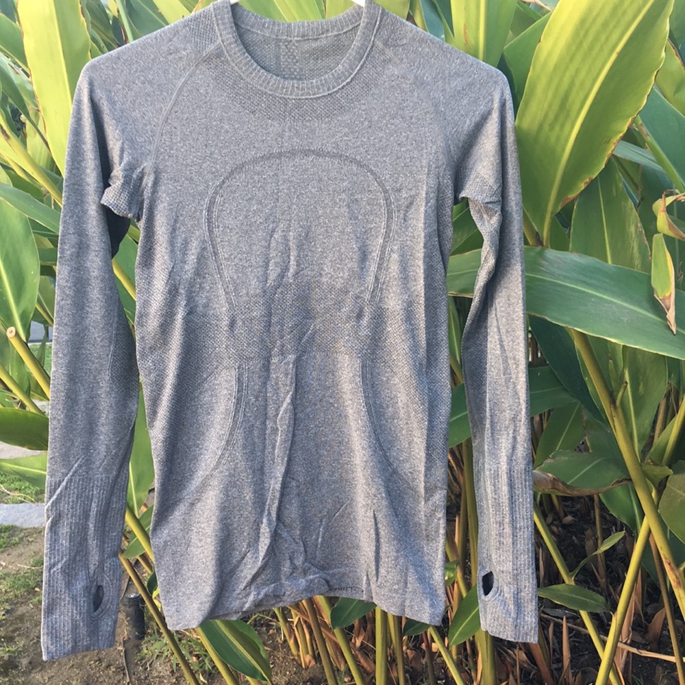 Lulu lemon long sleeve active top